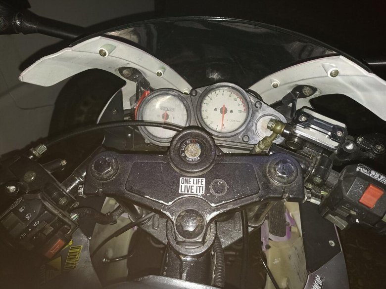 Спортивные мотоцикл