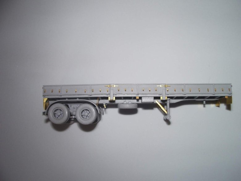 Полуприцеп бортовой ОДАЗ 9370