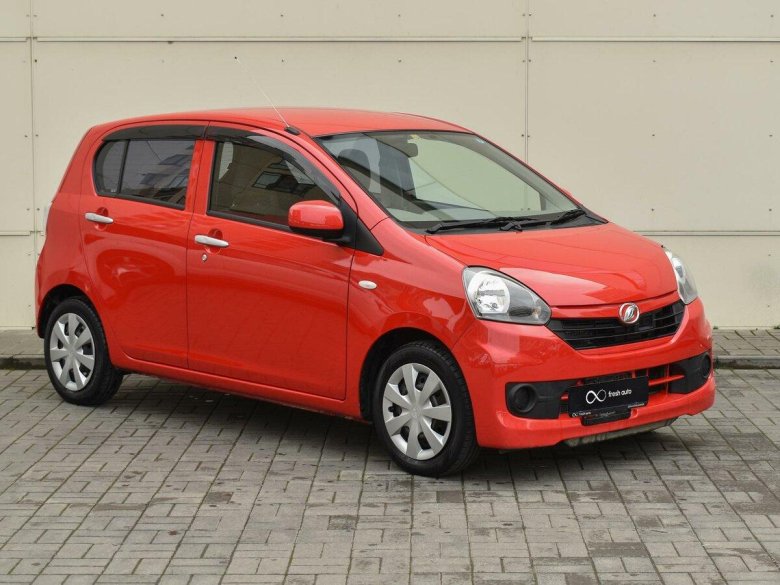 Daihatsu Mira e:s 2016
