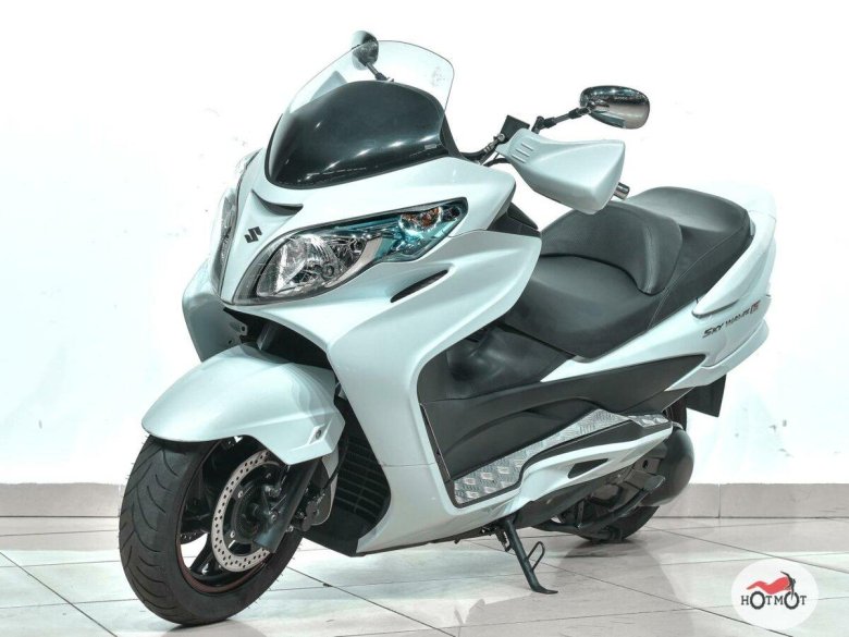 Suzuki Skywave 400
