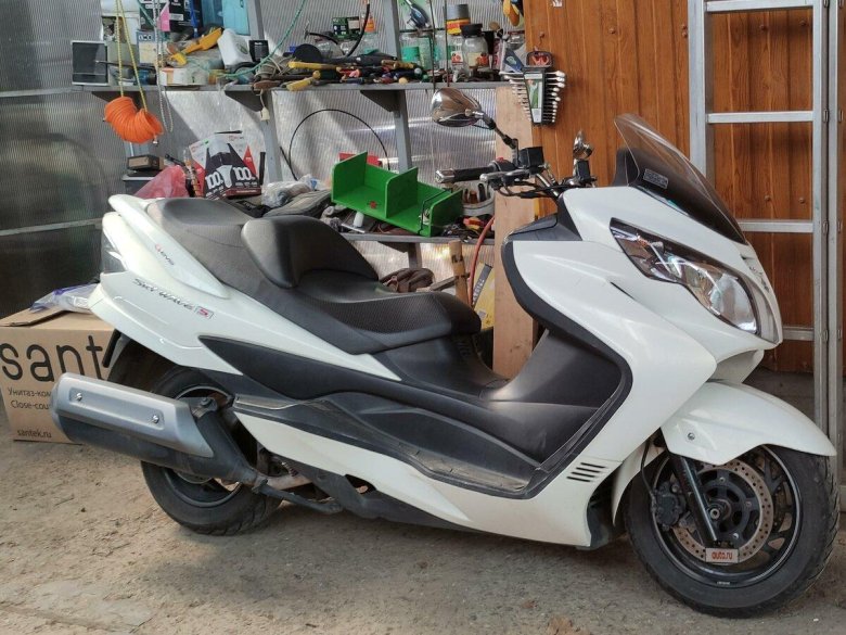 Skywave 750 максискутер