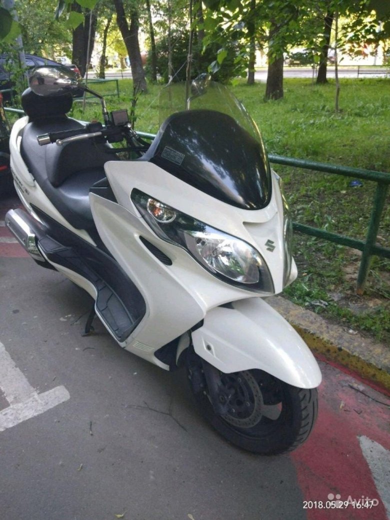 Suzuki SKYWAY 400