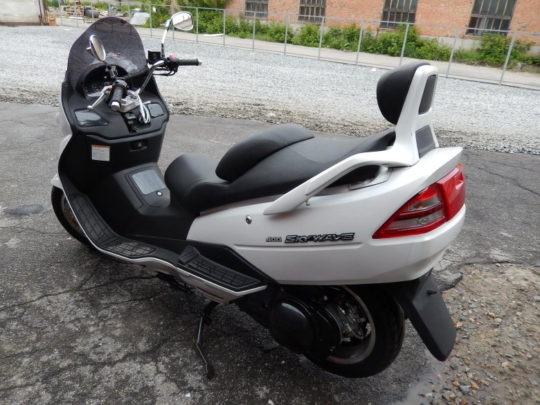 Suzuki Skywave 400