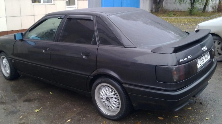 Ауди 80 b3 черная