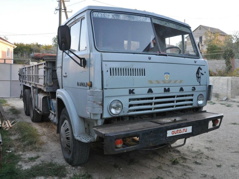 Камаз 5320 серый бортовой