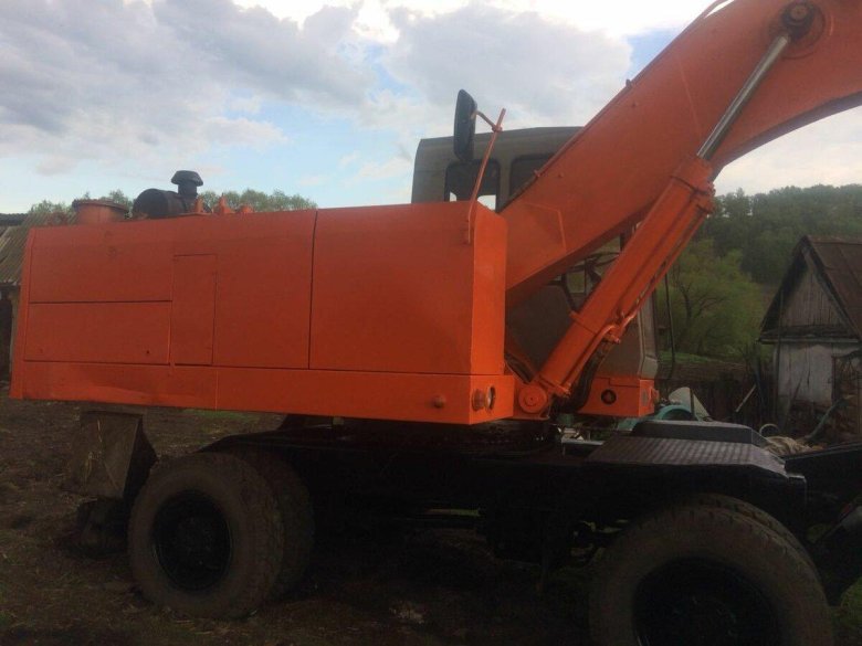 Экскаватор эо 3323