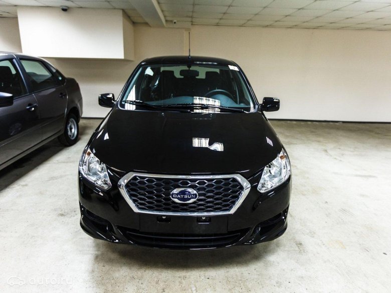 Датсун 2016 чёрная