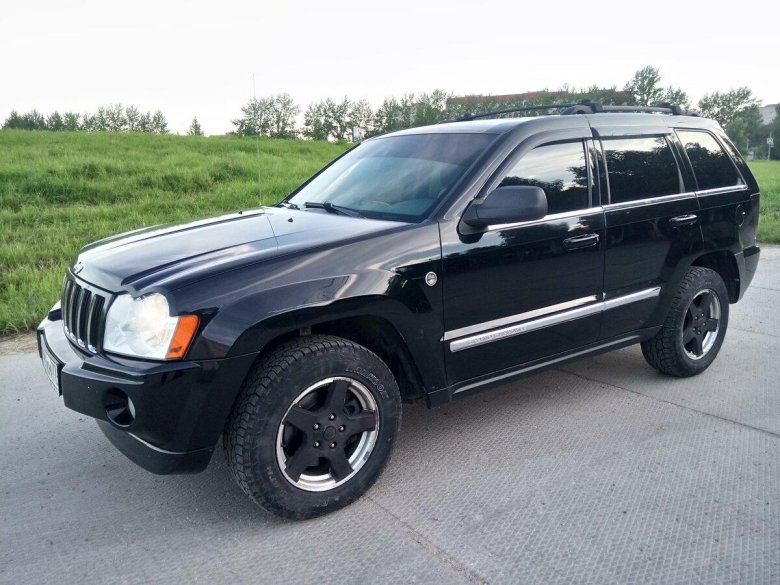 Jeep Grand Cherokee 2006 черный