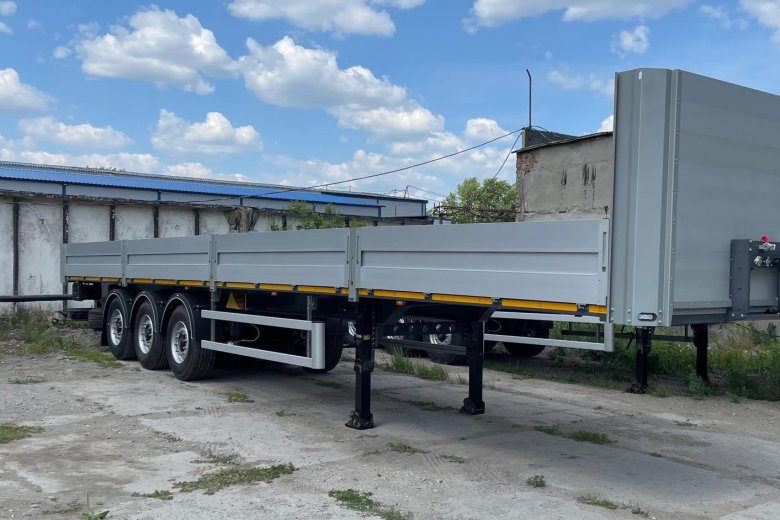 Бортовой полуприцеп