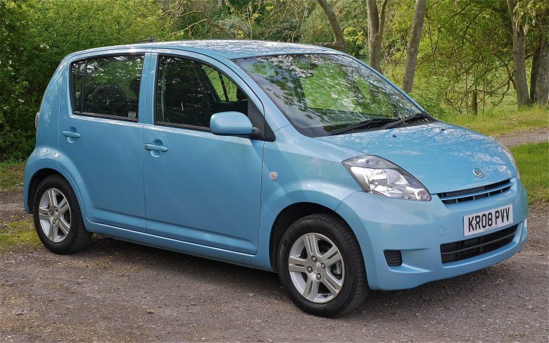 Daihatsu Sirion 1