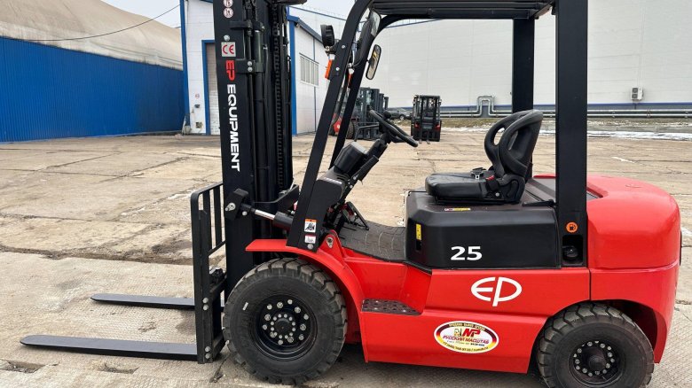 Дизельный вилочный погрузчик