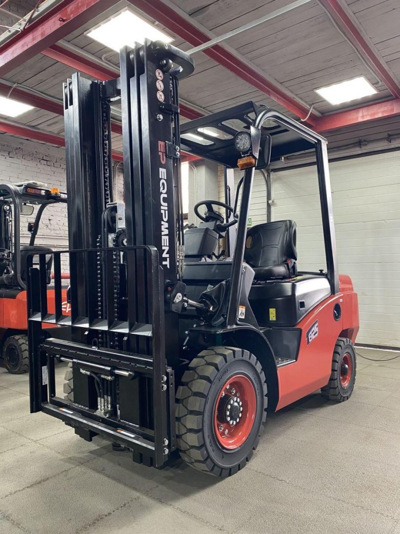 Вилочный автопогрузчик