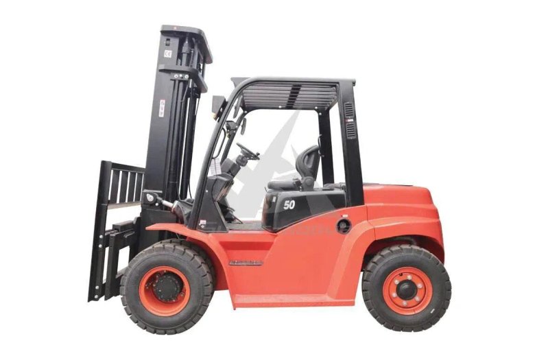 Электрический вилочный погрузчик