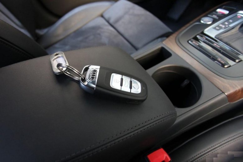 Ключи от автомобиля
