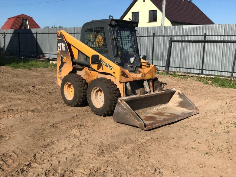 Мини погрузчик Mustang 2076