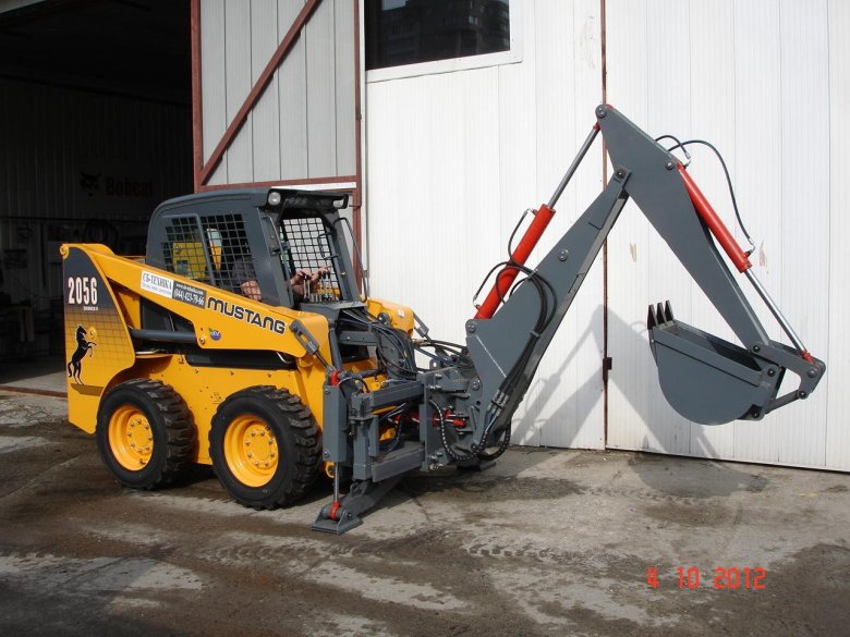 Мини погрузчик Mustang 2056
