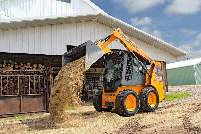 Mustang мини погрузчик