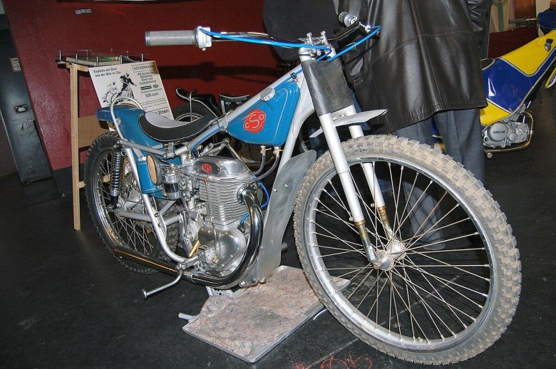 Мотоцикл спидвей 500