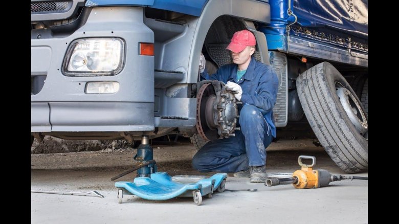 Грузовой автомеханик