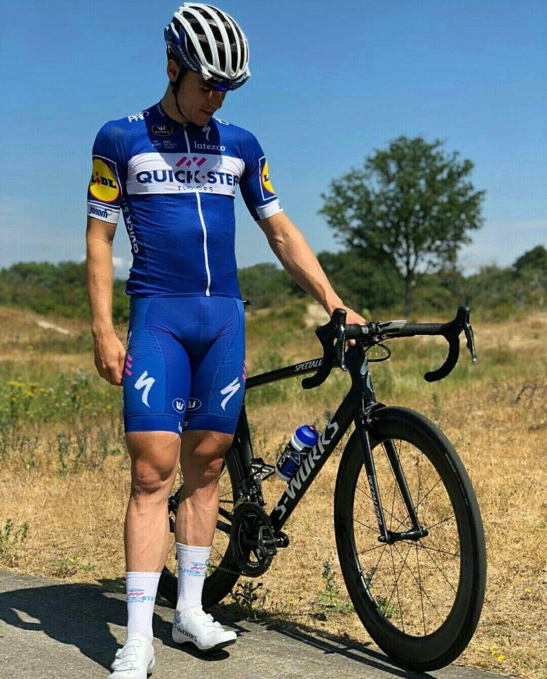 Пузанов Дмитрий велогонщик