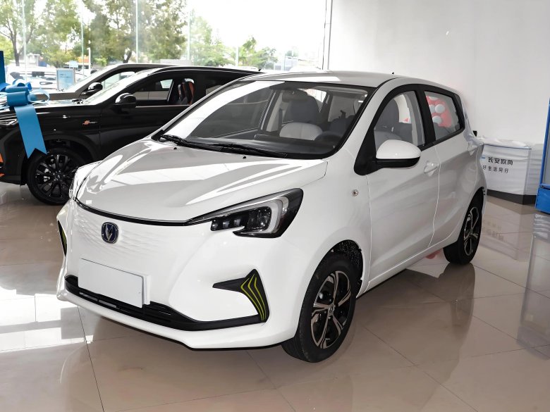 Чанган мини электромобиль