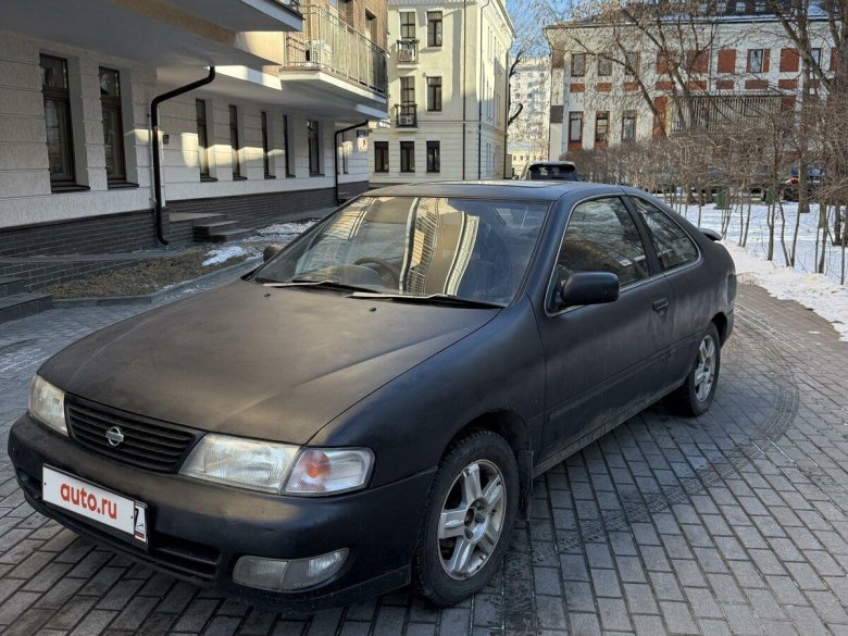 Nissan almera i
