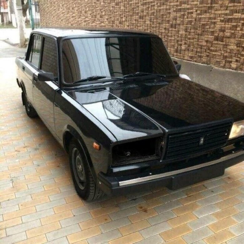 ВАЗ 2107 опер стайл черная