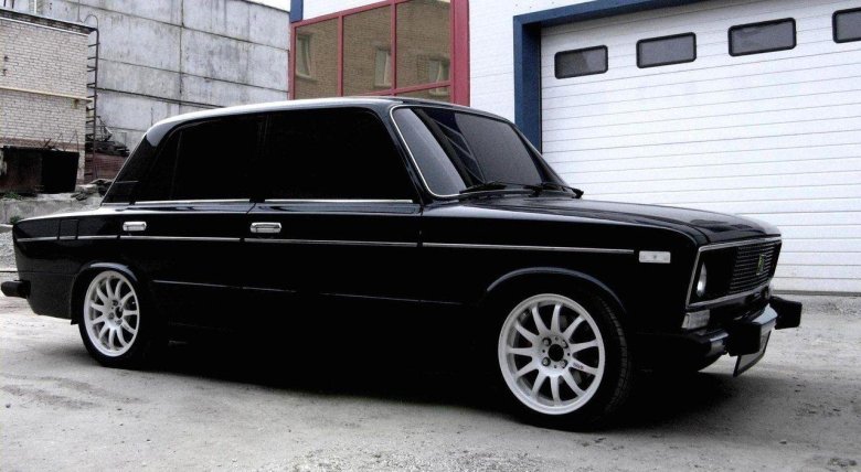 ВАЗ 2106 черная