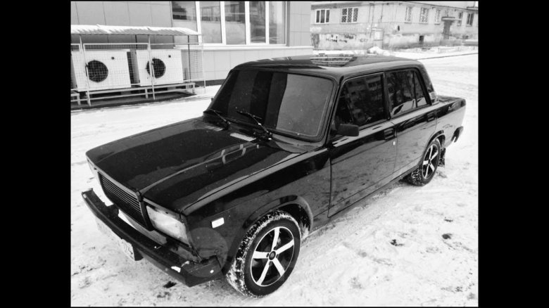 ВАЗ 2107 черная