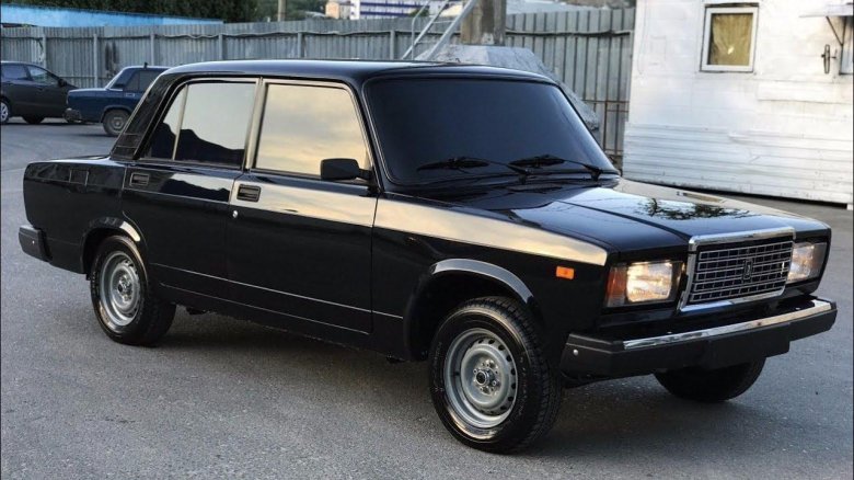 ВАЗ 2107 опер стайл черная