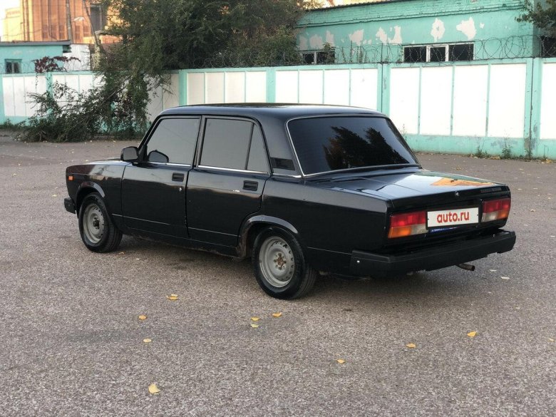 ВАЗ 2107 черная