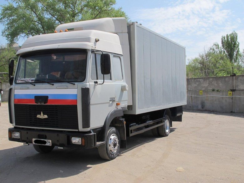 МАЗ 4370 Зубренок