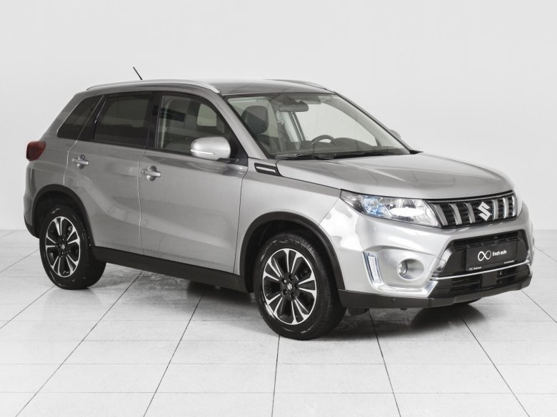 Сузуки Витара 2021 рамка радиатора