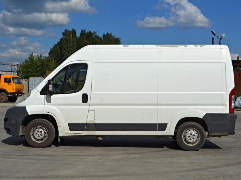 Peugeot boxer цельнометаллический фургон