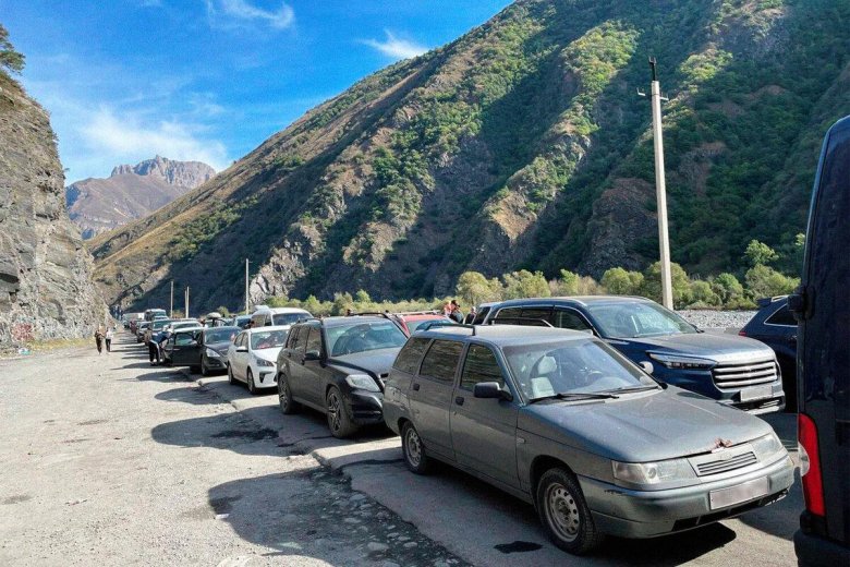 Трасса Мцхета-Степанцминда-Ларс