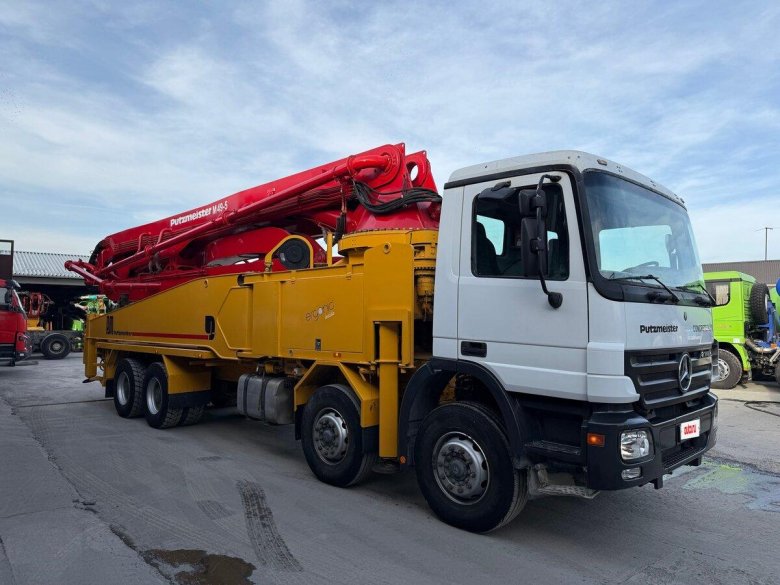 Автобетононасос путцмайстер 36 метров