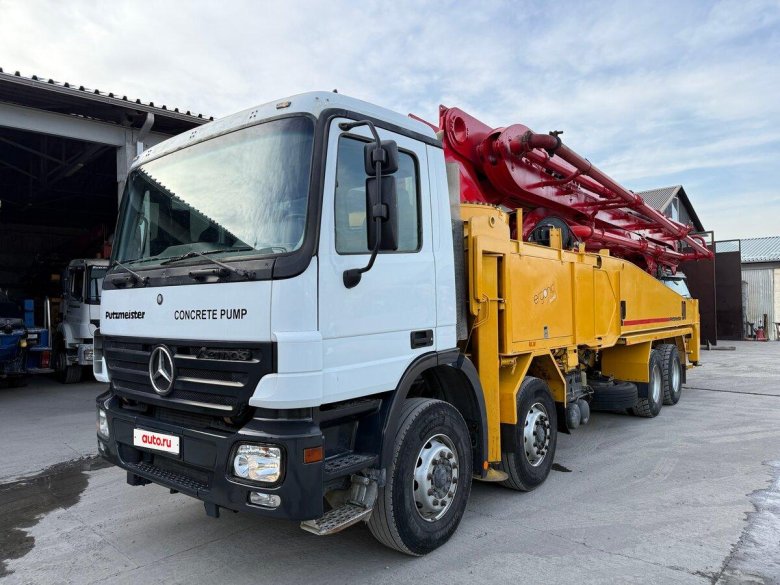 Автобетононасос путцмайстер 36 метров
