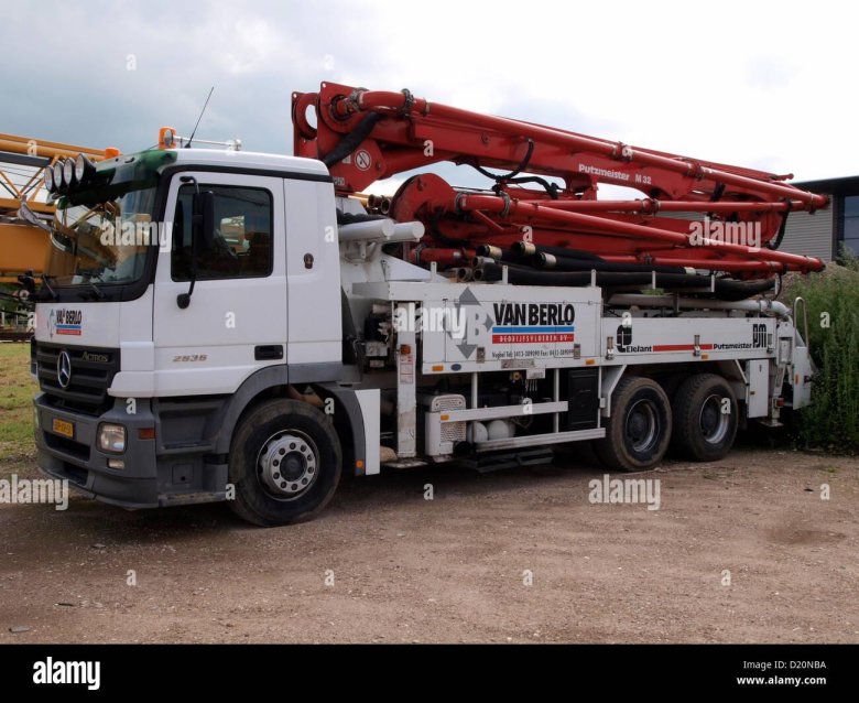 Бетононасос Путцмайстер 32м