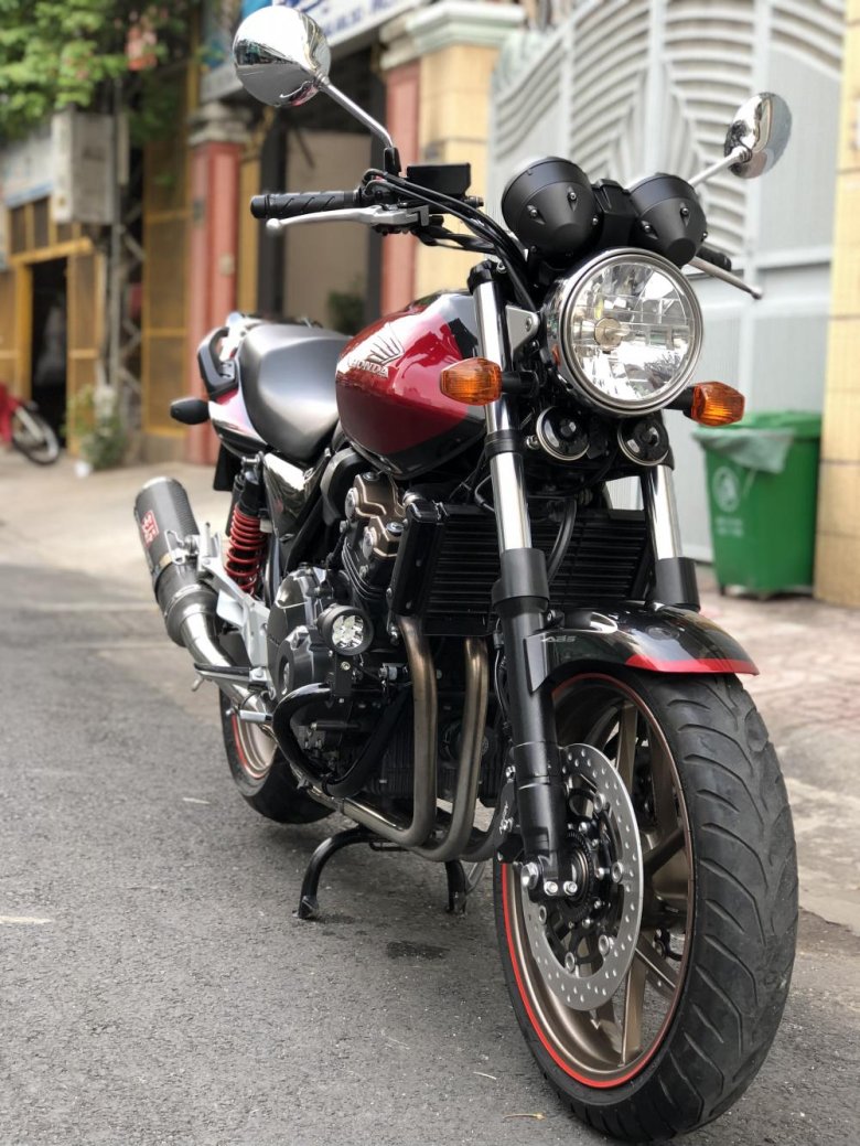 Honda CB 400