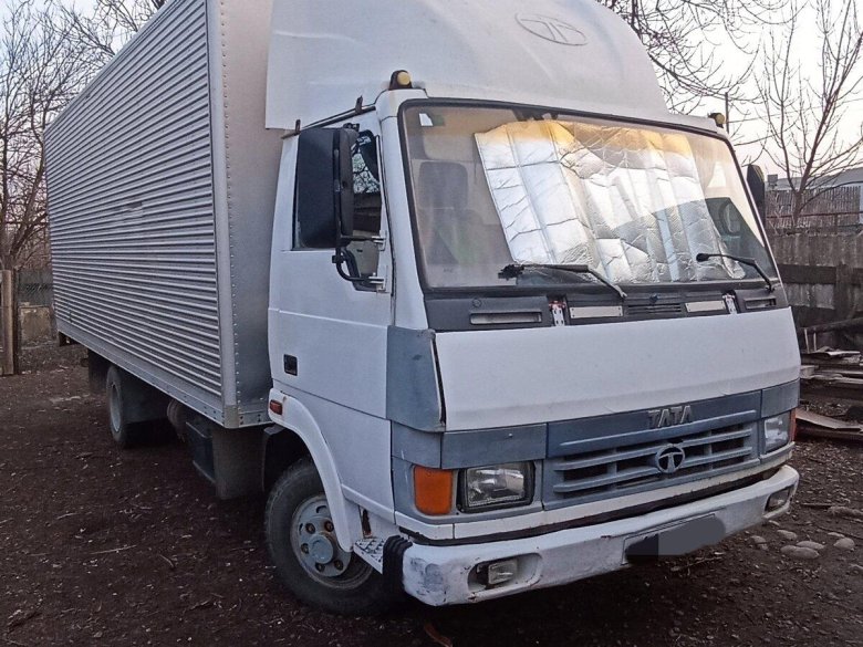 Грузовик тата 613