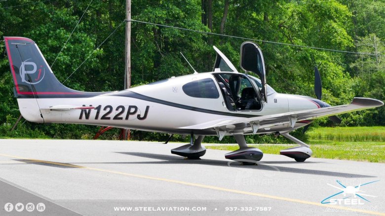 Cirrus sr22