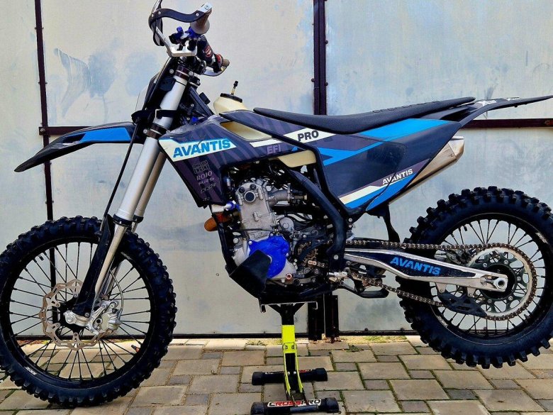 Enduro 300 Pro EFI