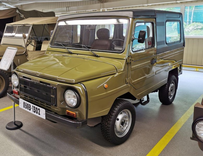 ЛУАЗ 1302 пикап