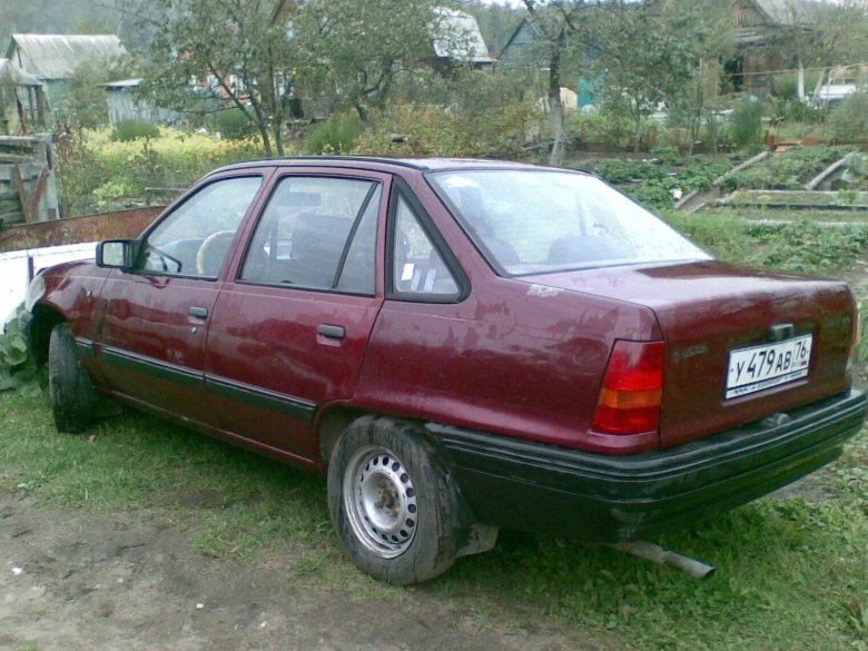 Опель кадет 1986