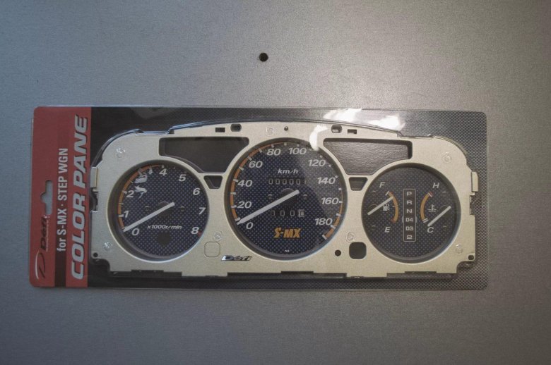 Defi в приборной панели