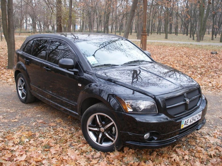 Додж Калибер черный