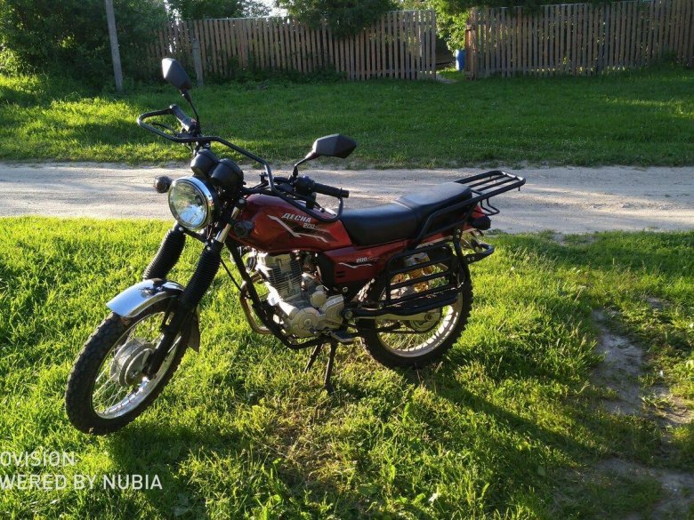 Мотоцикл Десна 200 кубов