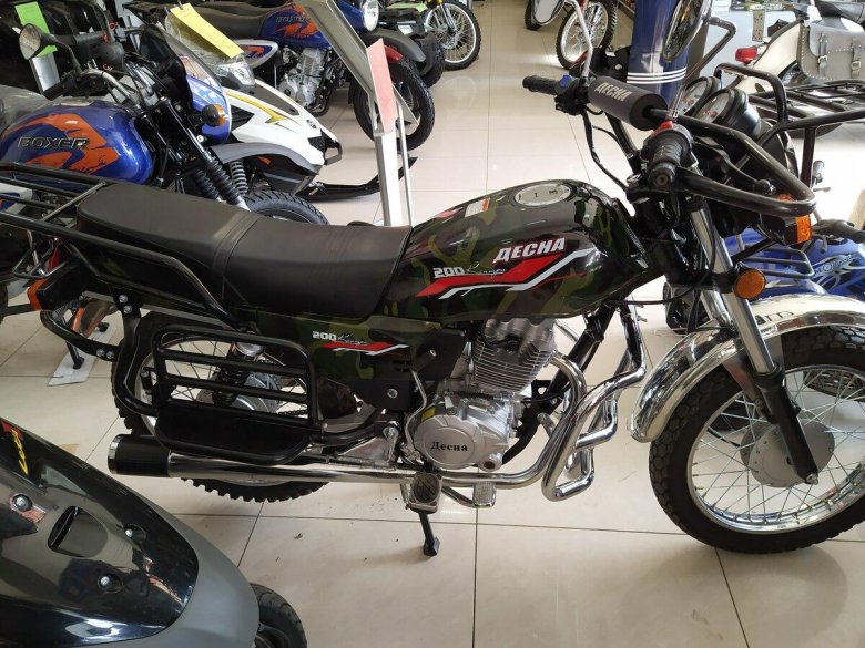 Мотоцикл десна 200