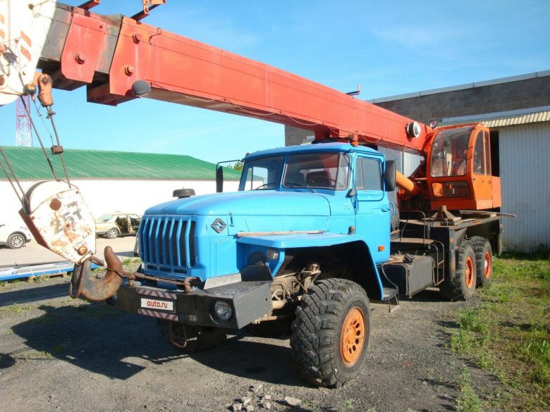 Автокран урал