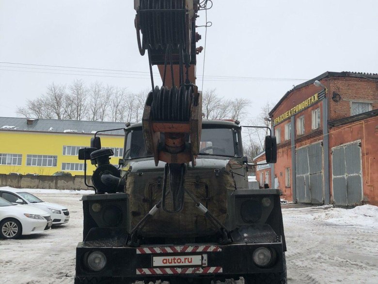 Автокран урал